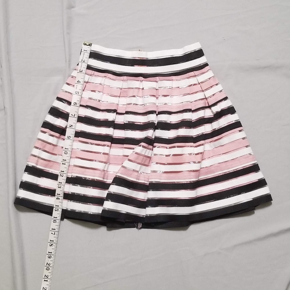 **CLEARANCE** Black, White, and Pink Pleated Skirt - Picture 5 of 8